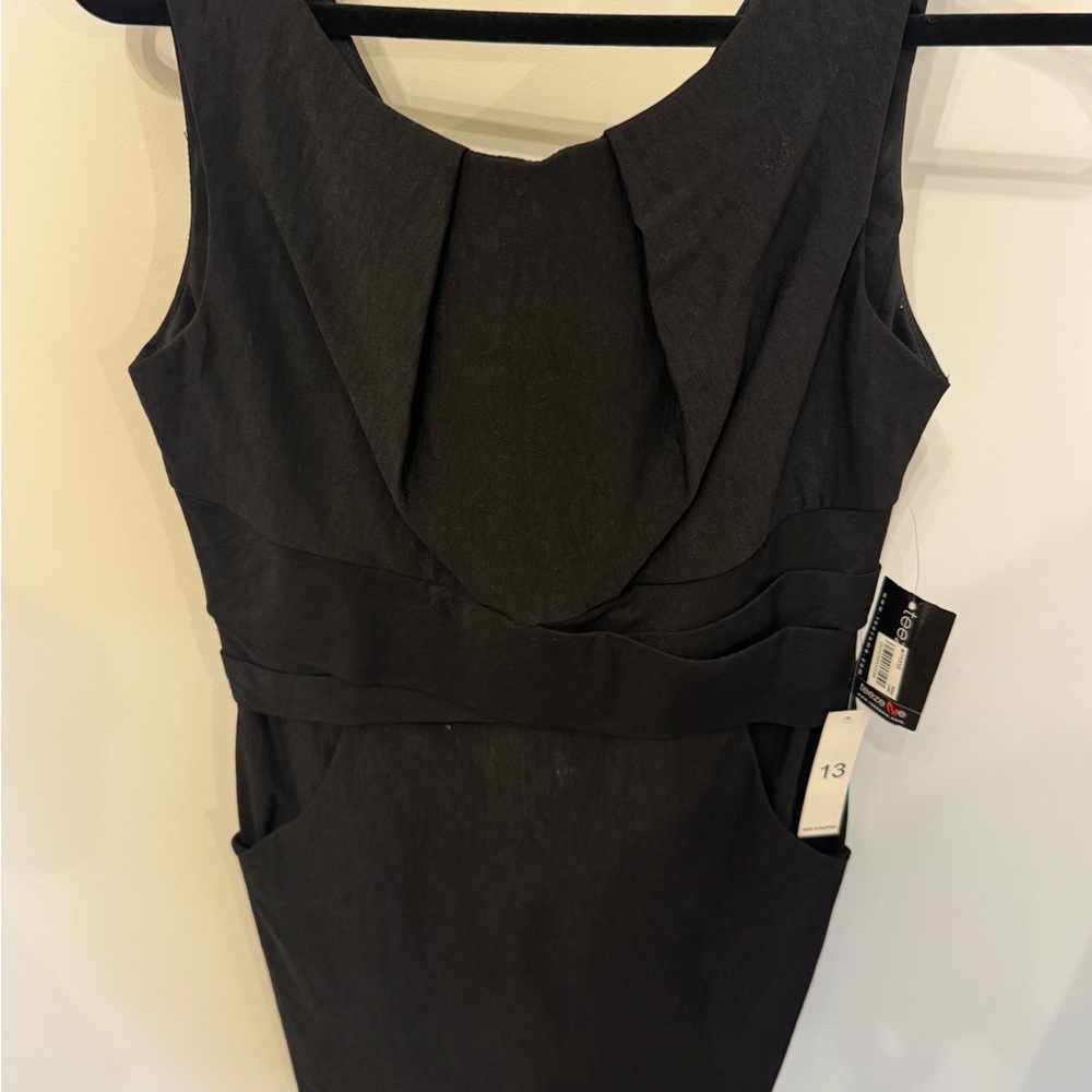 Elegant Black Sleeveless Dress